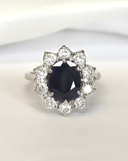 Bague Marguerite Saphir 3.85 carats &amp; Diamants 0.80 carat "Enora"