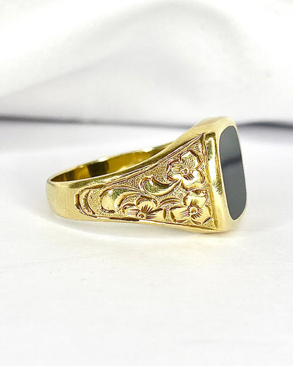 Onyx Signet Ring "Louis"