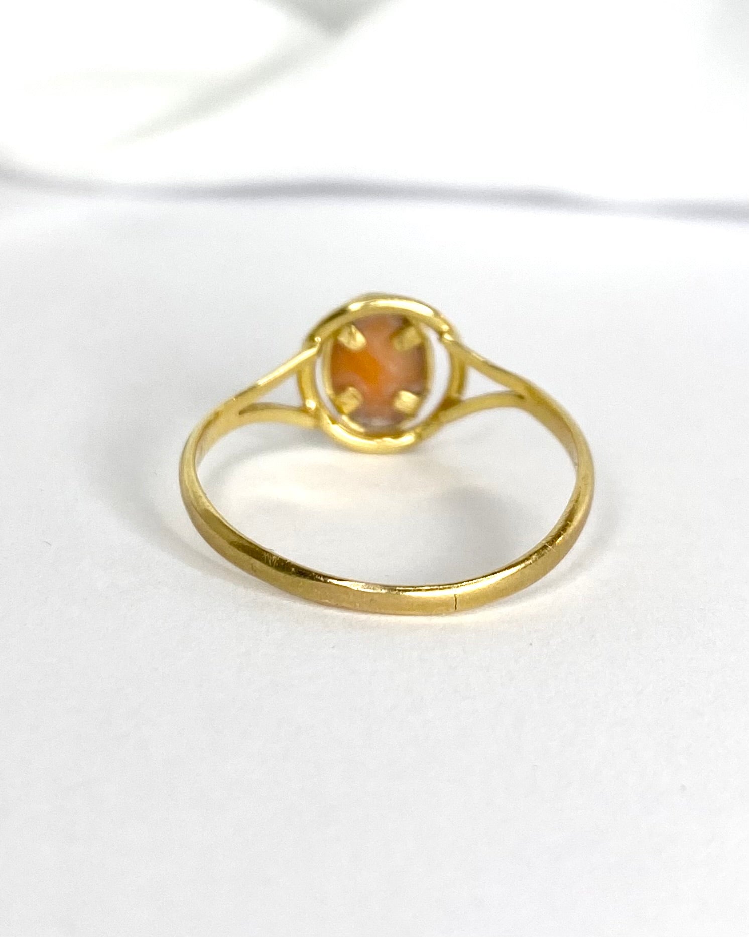 Bague Solitaire Corail "Flora"