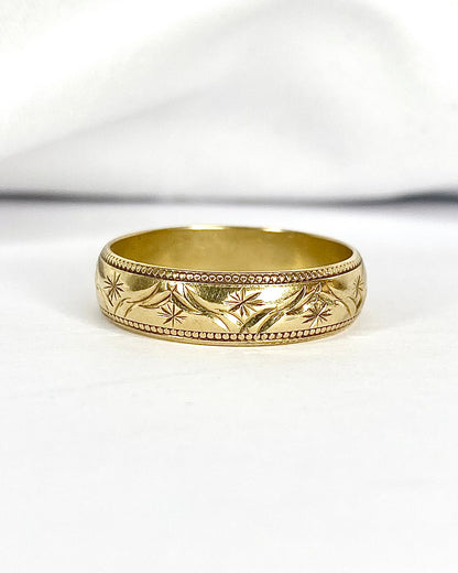 Yellow Gold 5 mm Band Ring "Adele"
