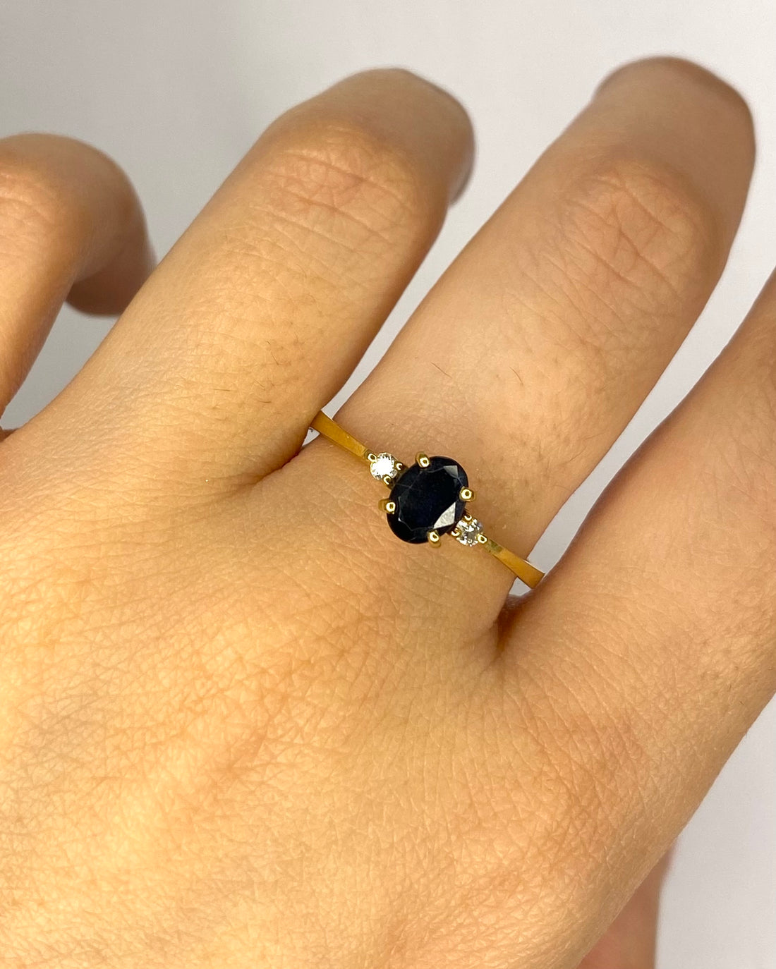Bague Trilogie Saphir 1.10 carat &amp; 2 Diamants "Elisa"