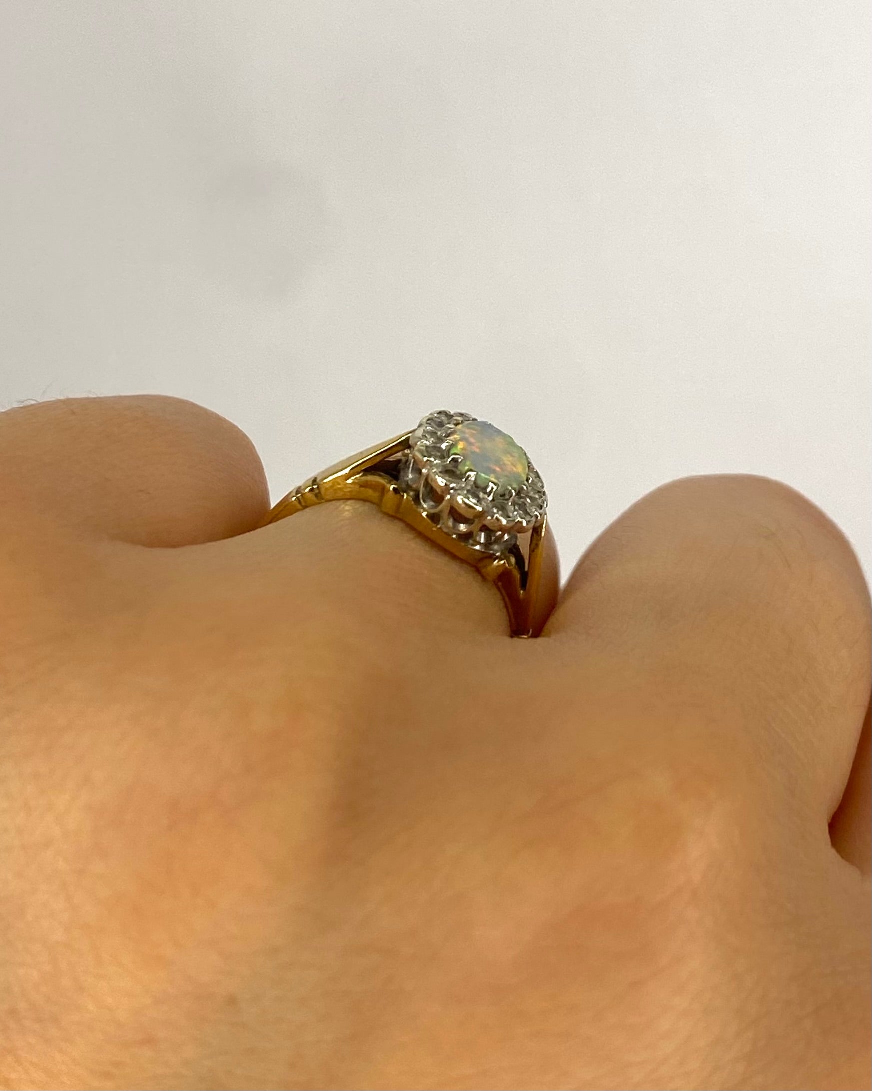 Bague Marguerite Opale &amp; Diamants "Pauline" - Elliade Paris