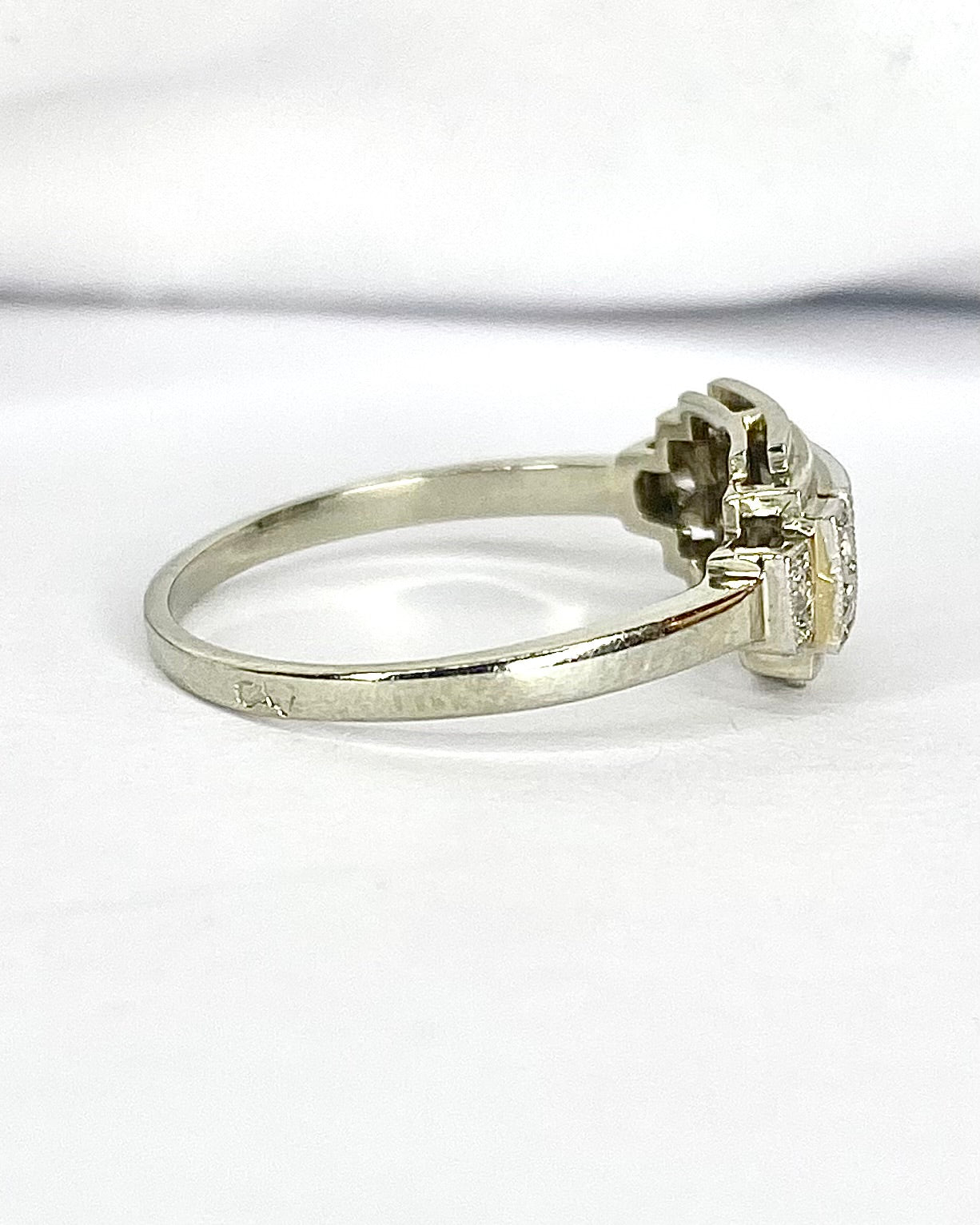 Art Deco Diamond Ring 0.23 Carat "Angelina"
