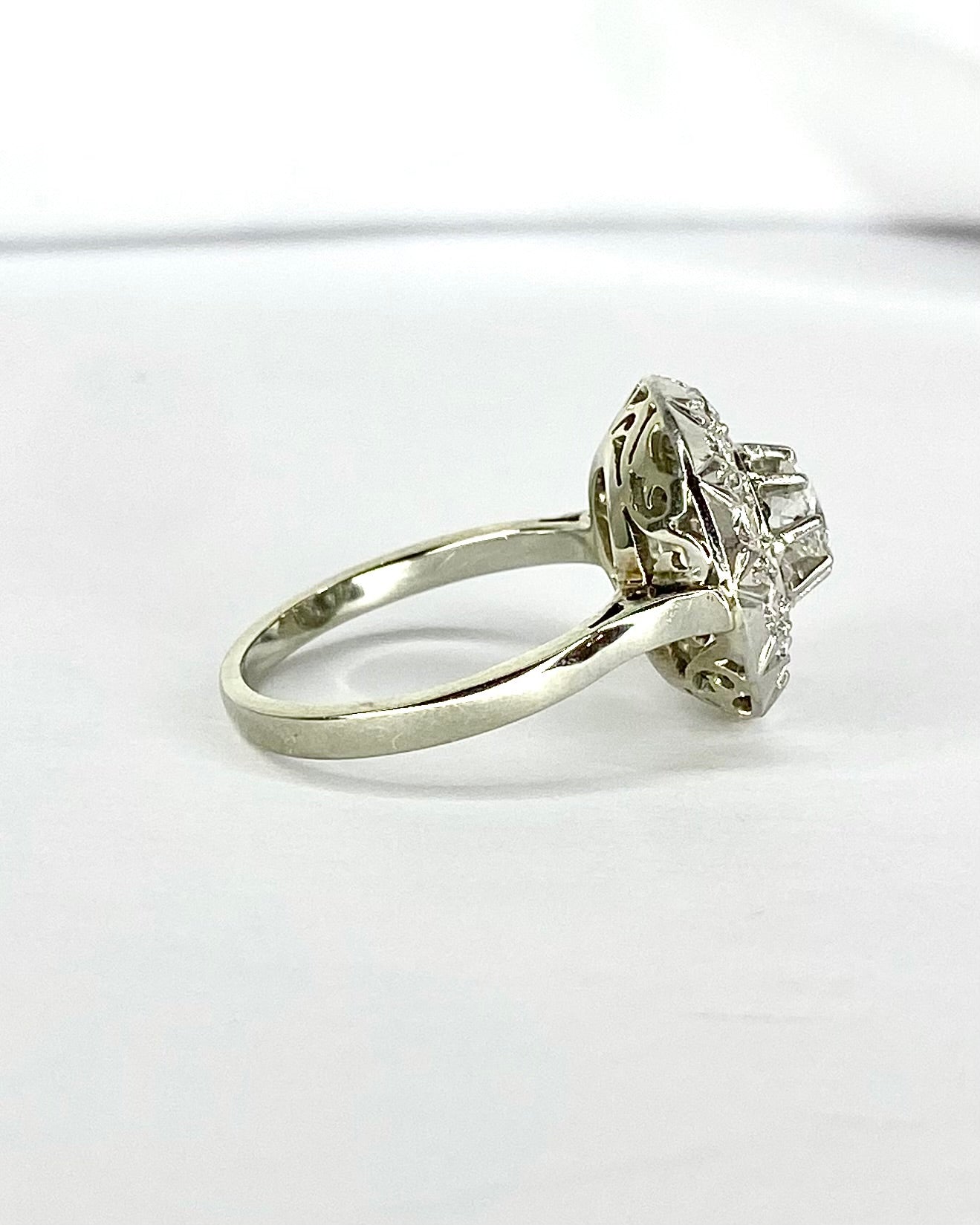 Anillo Art Déco Diamantes 0,82 quilates "Eveline"
