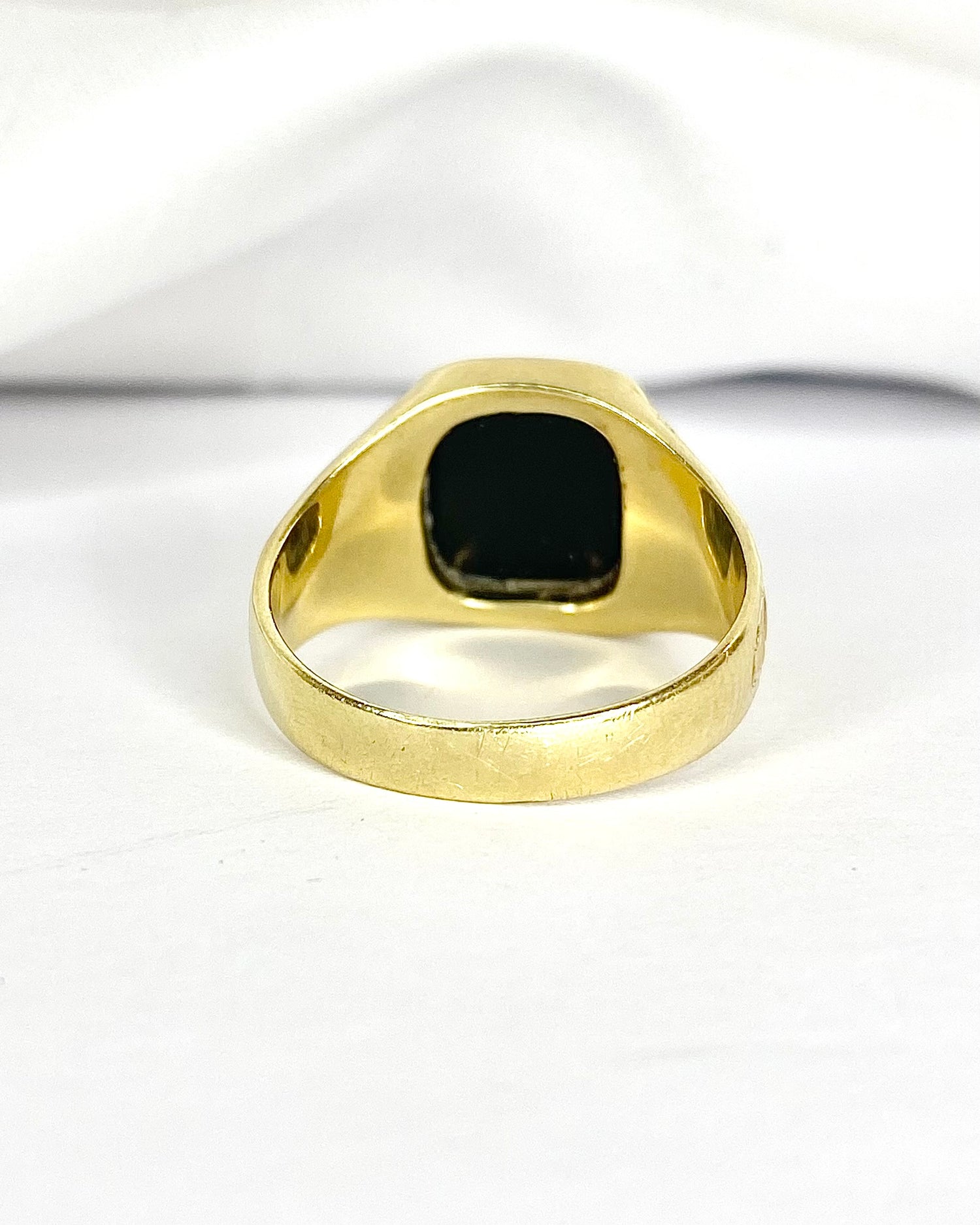 Onyx Signet Ring "Louis"