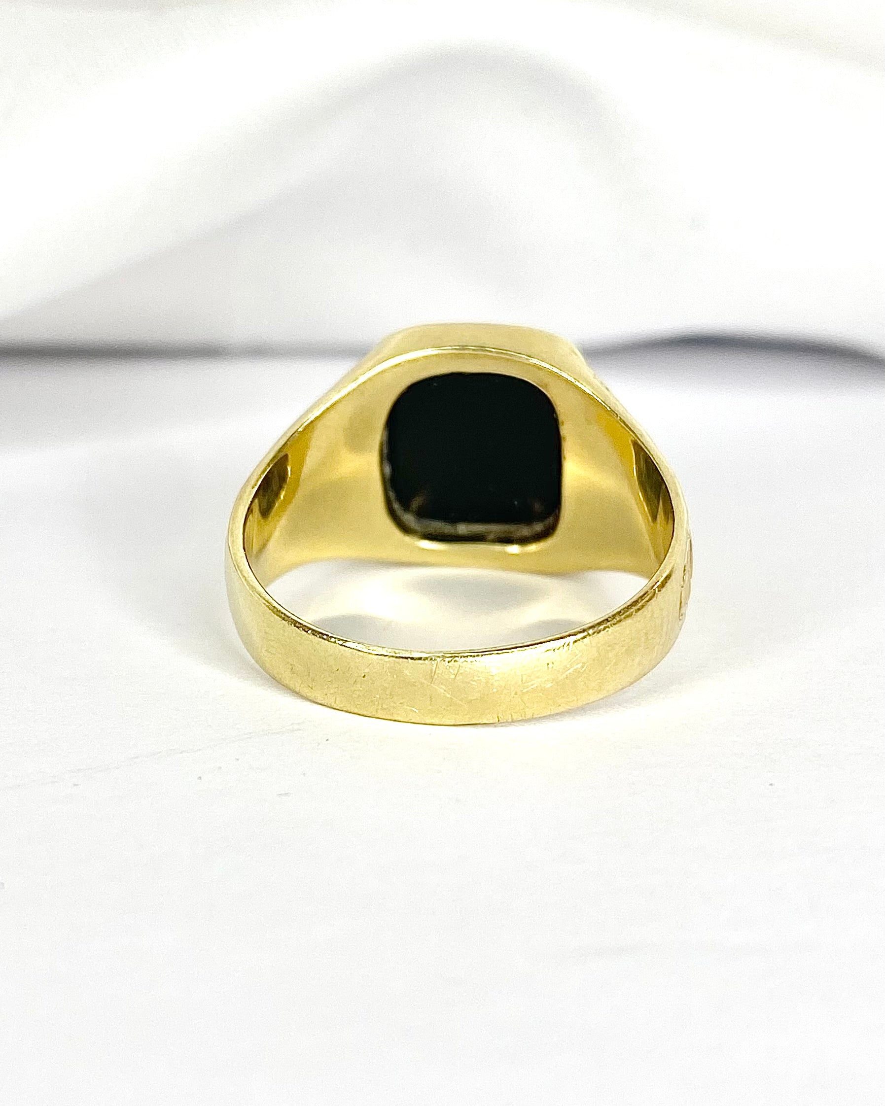 Onyx Signet Ring "Louis"