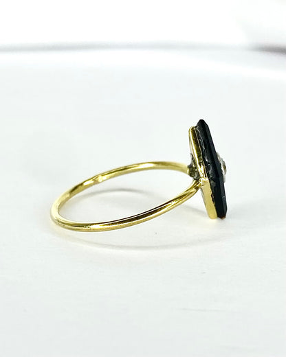 Anillo Art Déco Ónix y Diamante "Zoé"