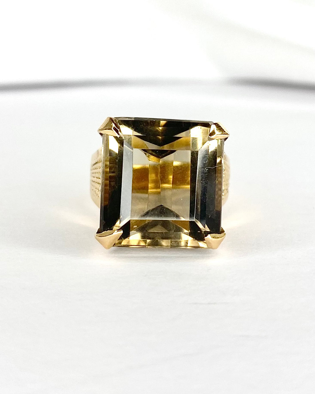 Bague Cocktail Citrine Champagne 15.20 carats &amp; Or 8,74g "Phillipine"