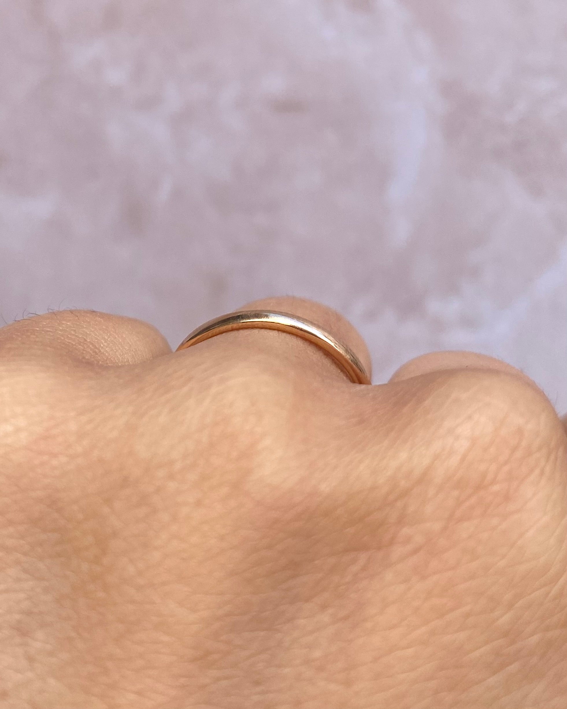 18-Carat Yellow Gold 2 mm "Claire" Wedding Band
