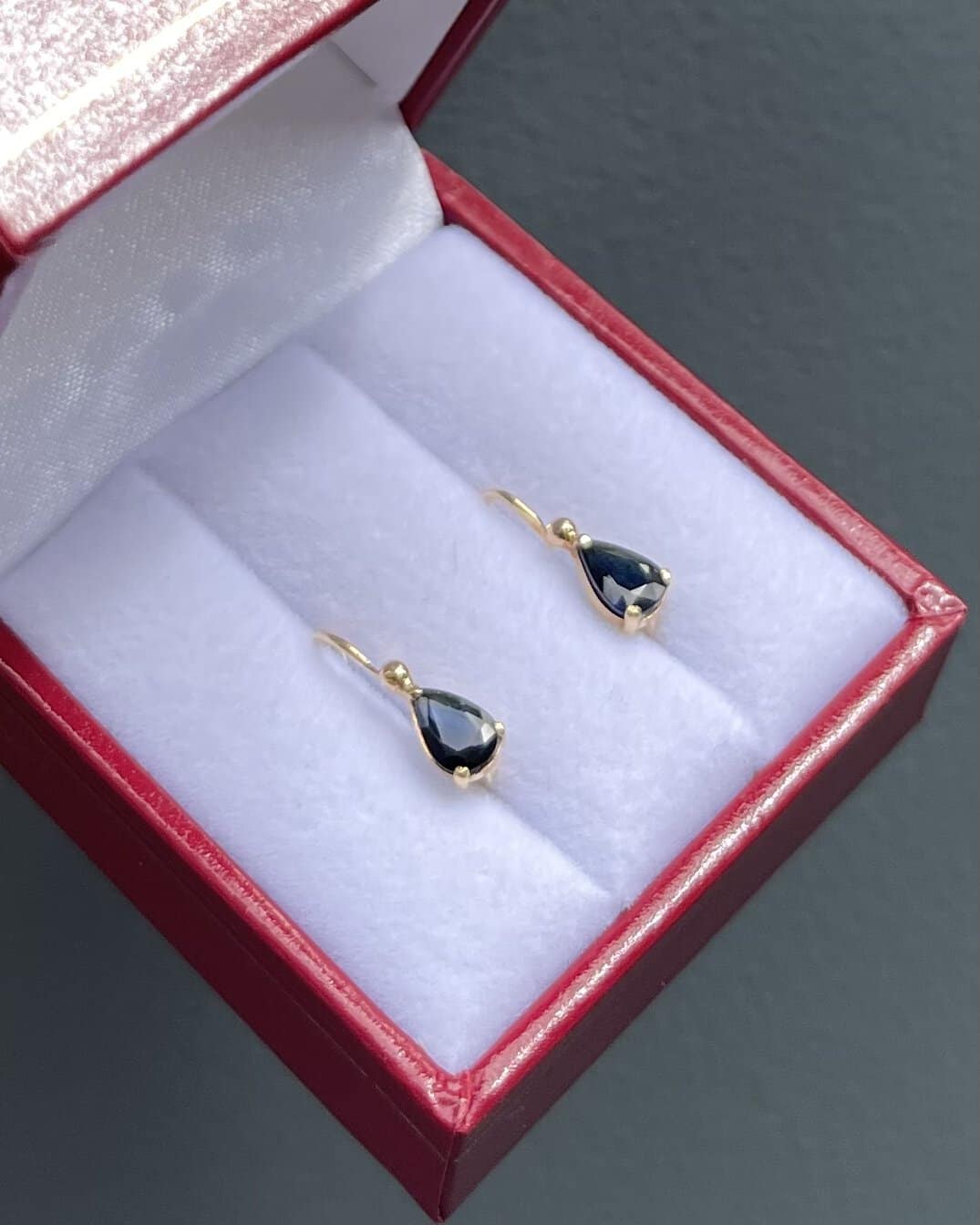 &quot;Lizon&quot; 1 carat Sapphire Sleeper Earrings