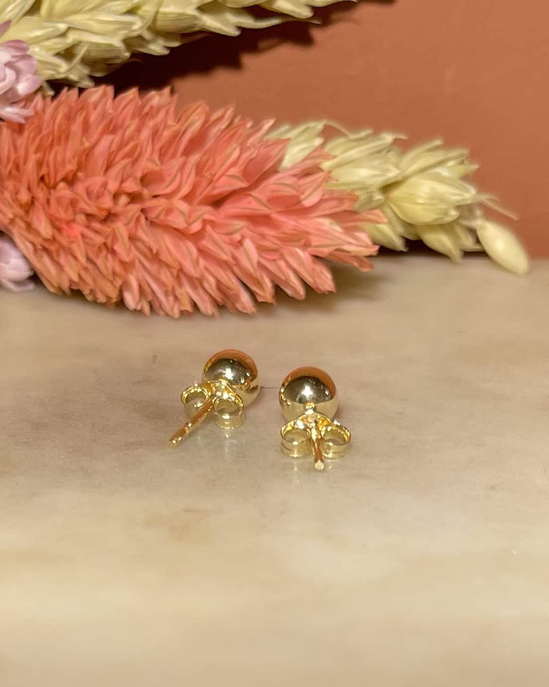 Pendientes de perla dorada "Araly"
