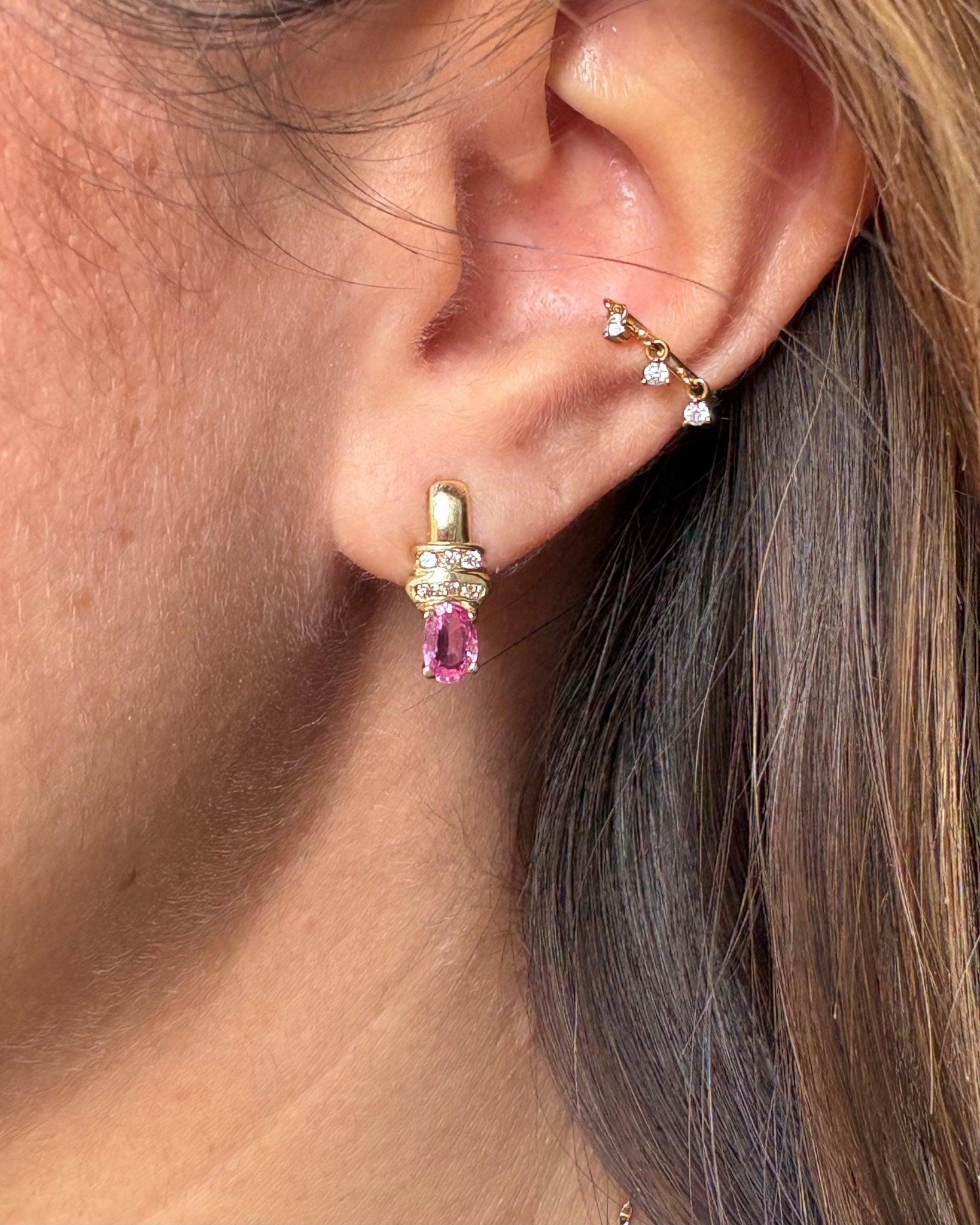 Boucles D'oreilles Puces Saphirs Roses 0.90 carat & 12 Diamants "Kate" - Elliade Paris