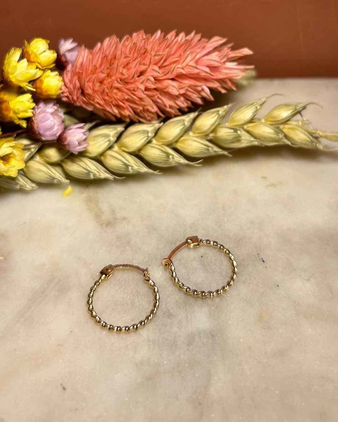 Mini Créoles torsadées vintage en Or 18 carats &quot;Camille&quot;
