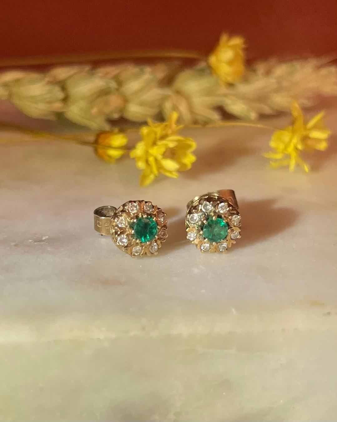 Boucles Marguerites Émeraudes &amp; Diamants "Julie" - Elliade Paris