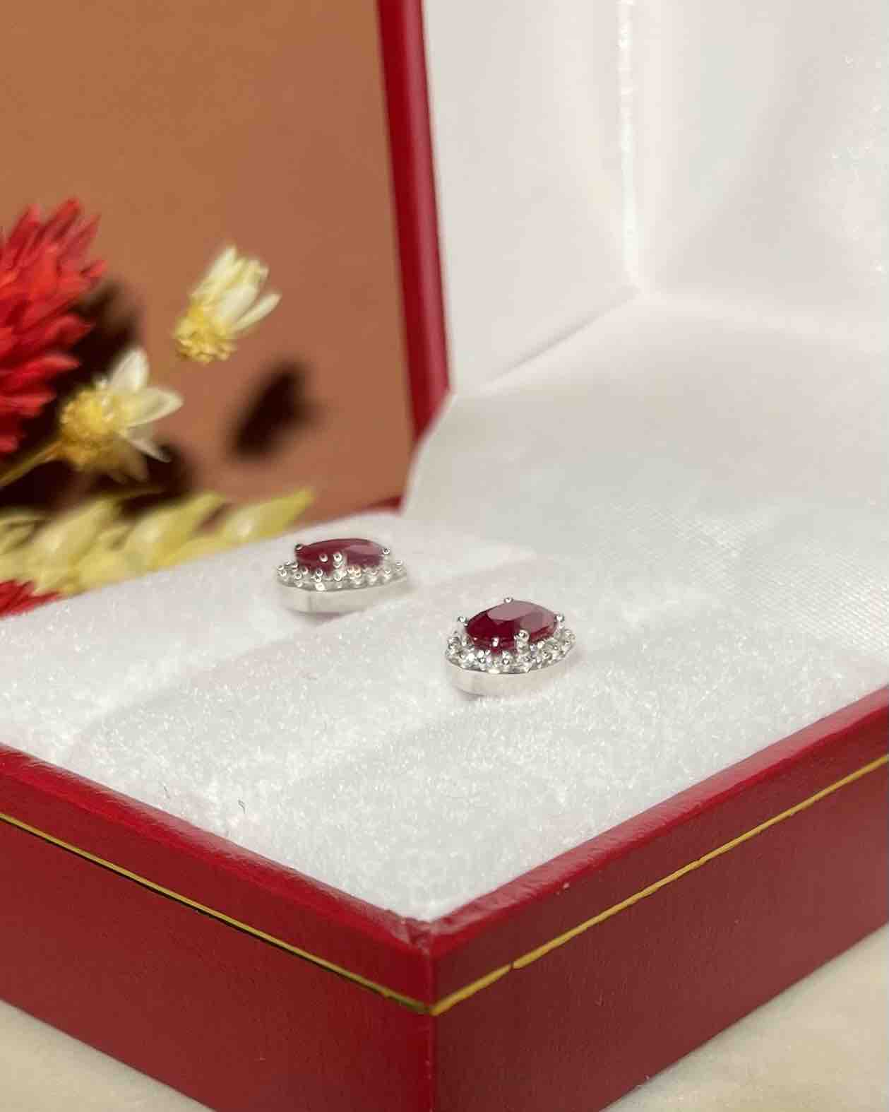 Pendientes de margaritas con rubí y diamantes "Lily-Rose"