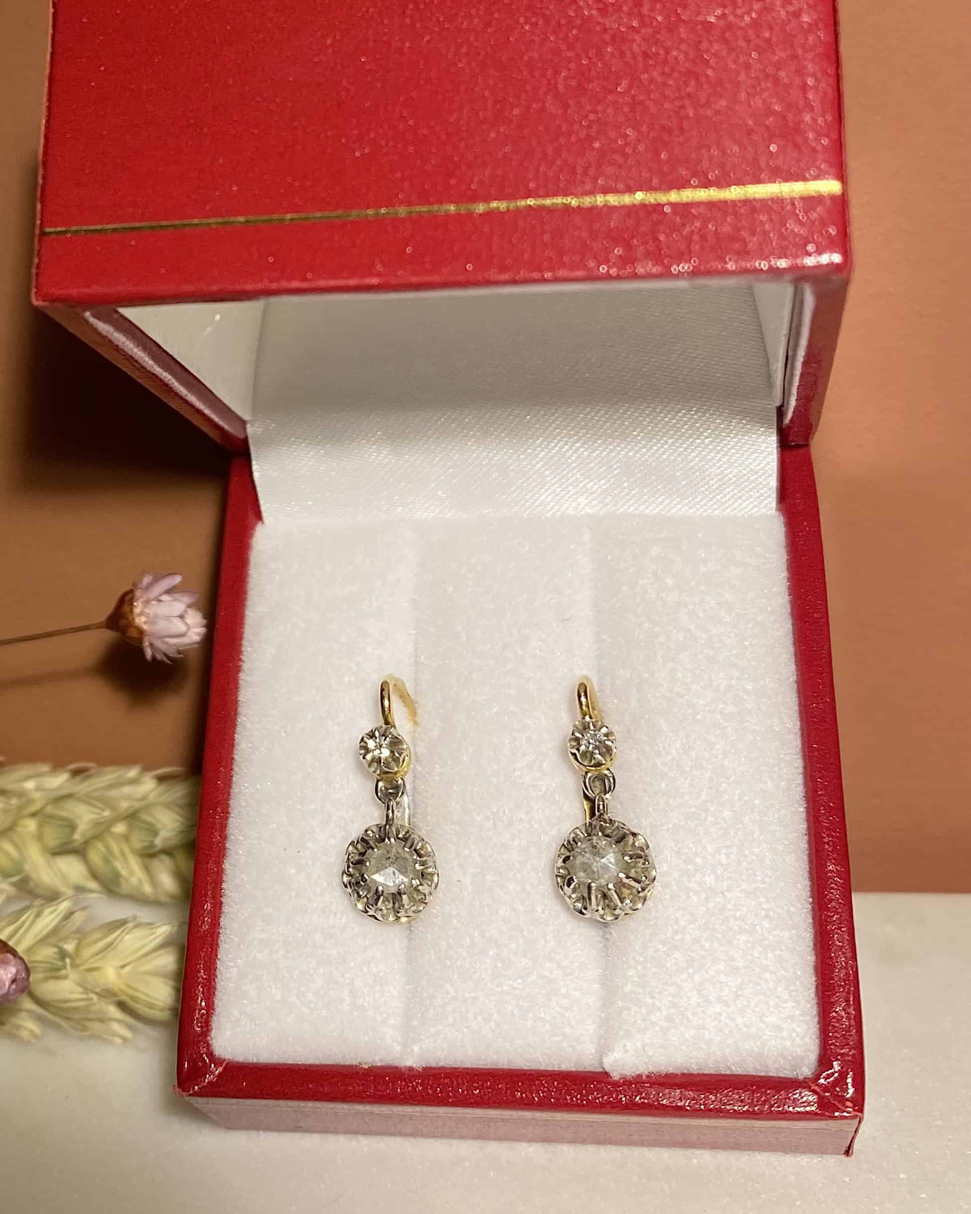 Pendientes "Dorothe" de oro y platino con diamantes