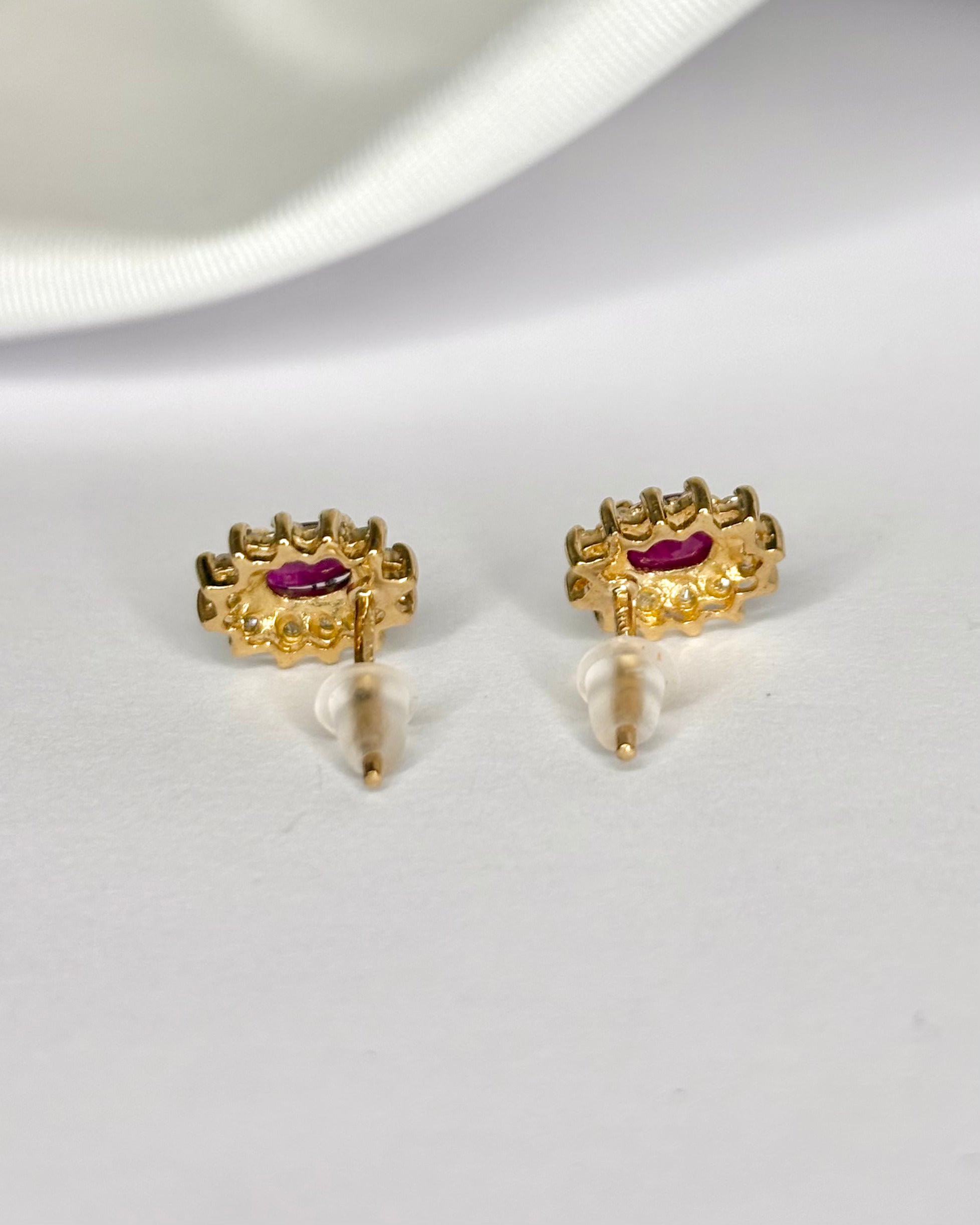Pendientes de rubí
