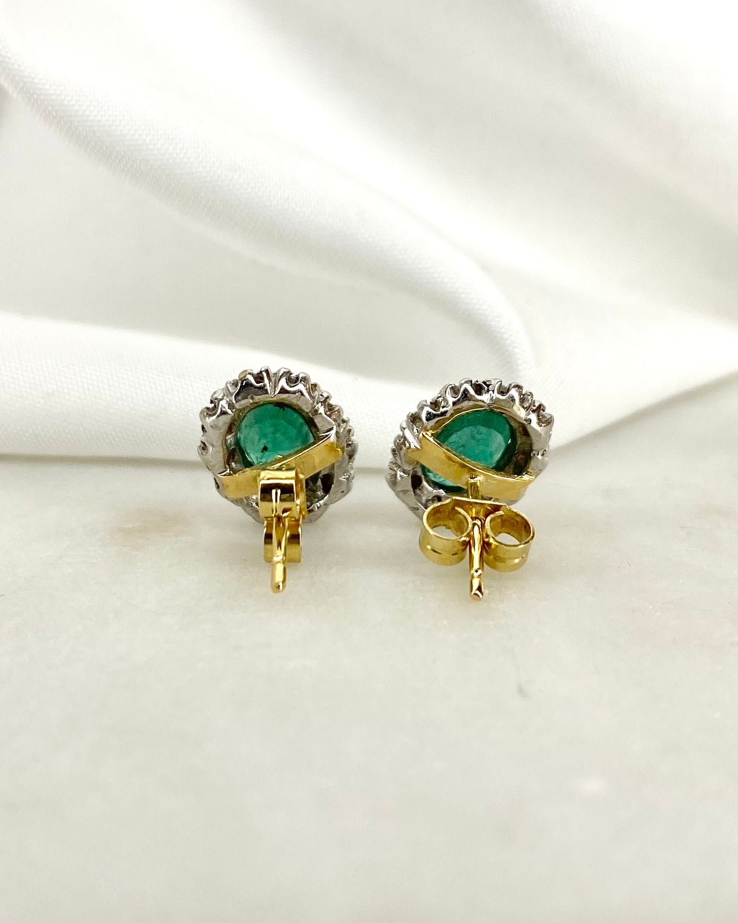 Boucles Marguerite Émeraudes 1.20 carat &amp; Diamants 0.20 carat &quot;Olympe&quot;