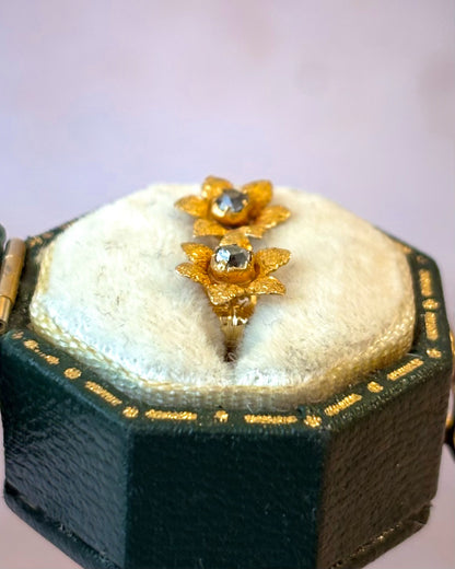 Pendientes de botón con flores y diamantes "Nael"