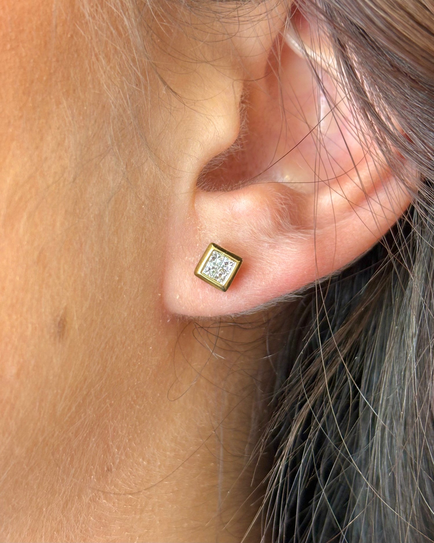 "Léonora" Diamond Stud Earrings