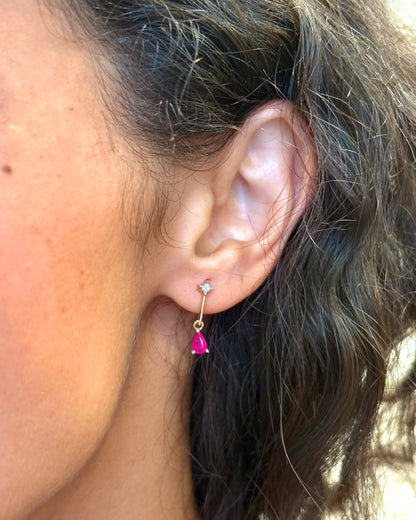 Pendientes colgantes de rubí de 0.60 quilates y diamantes «Vivienne»