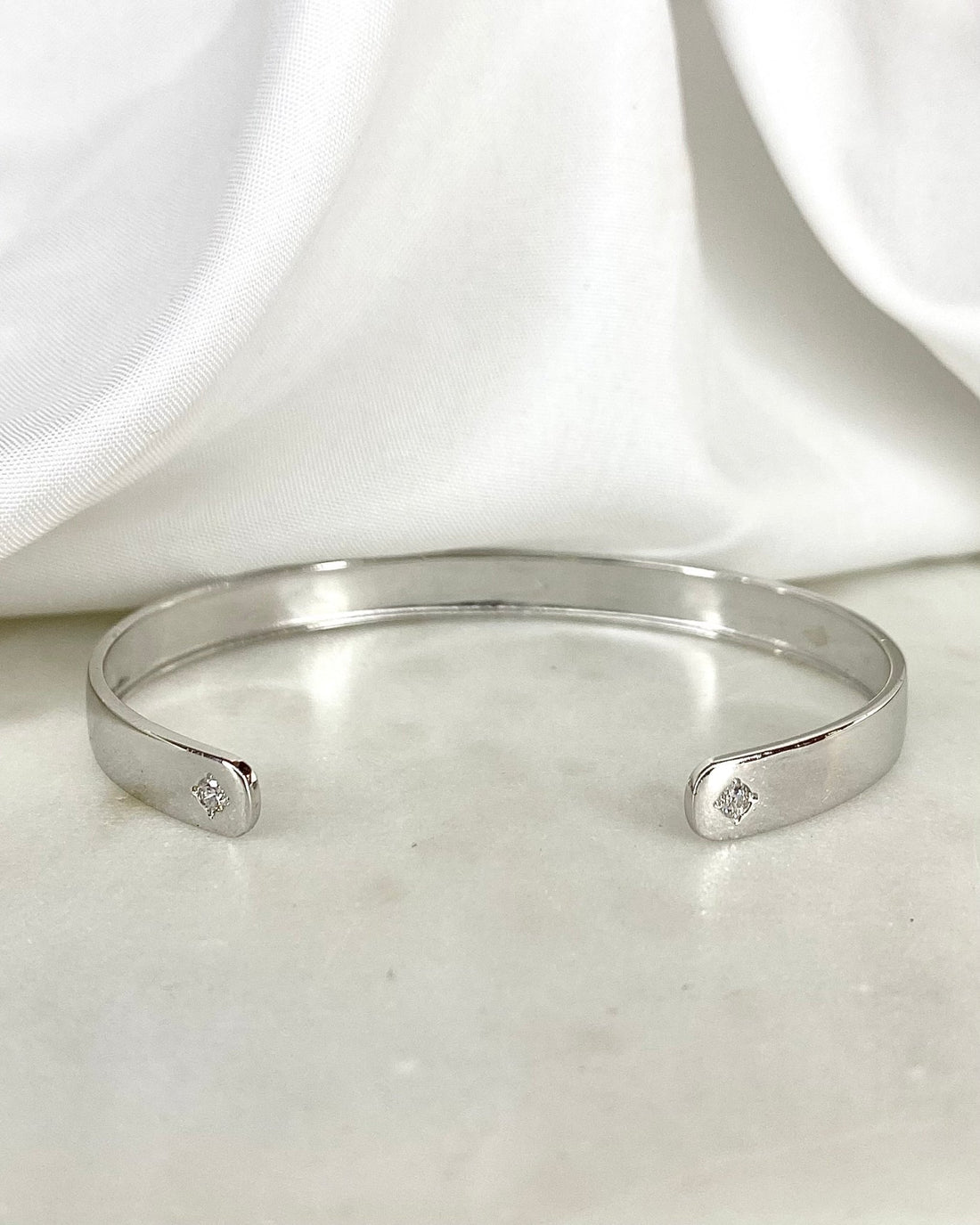 Bracelet Jonc 2 Diamants &amp; or 18 carats 9,3g &quot;Pia&quot; - Elliade Paris