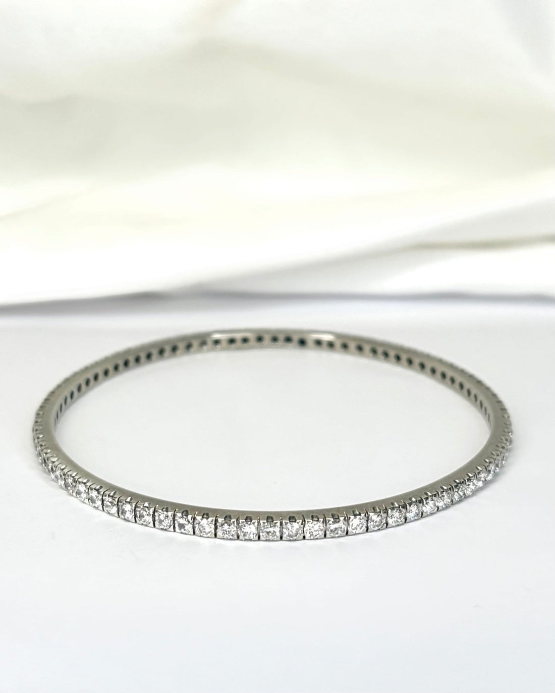 Bracelet Jonc Rivière Diamants 5.60 carats "Tristan" - Elliade Paris
