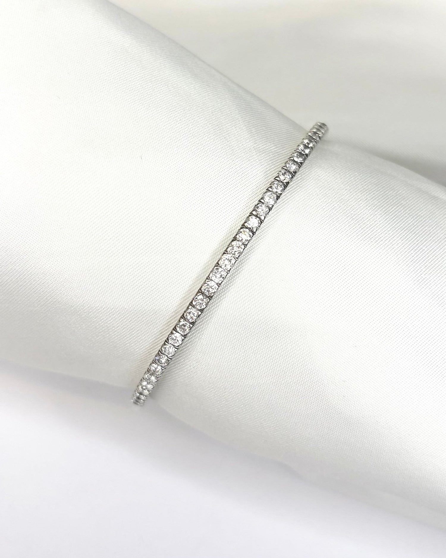 Bracelet Jonc Rivière Diamants 5.60 carats "Tristan" - Elliade Paris