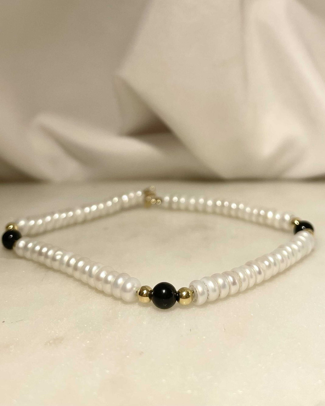 Bracelet Perles &amp; Onyx &quot;Dorothée&quot; - Elliade Paris