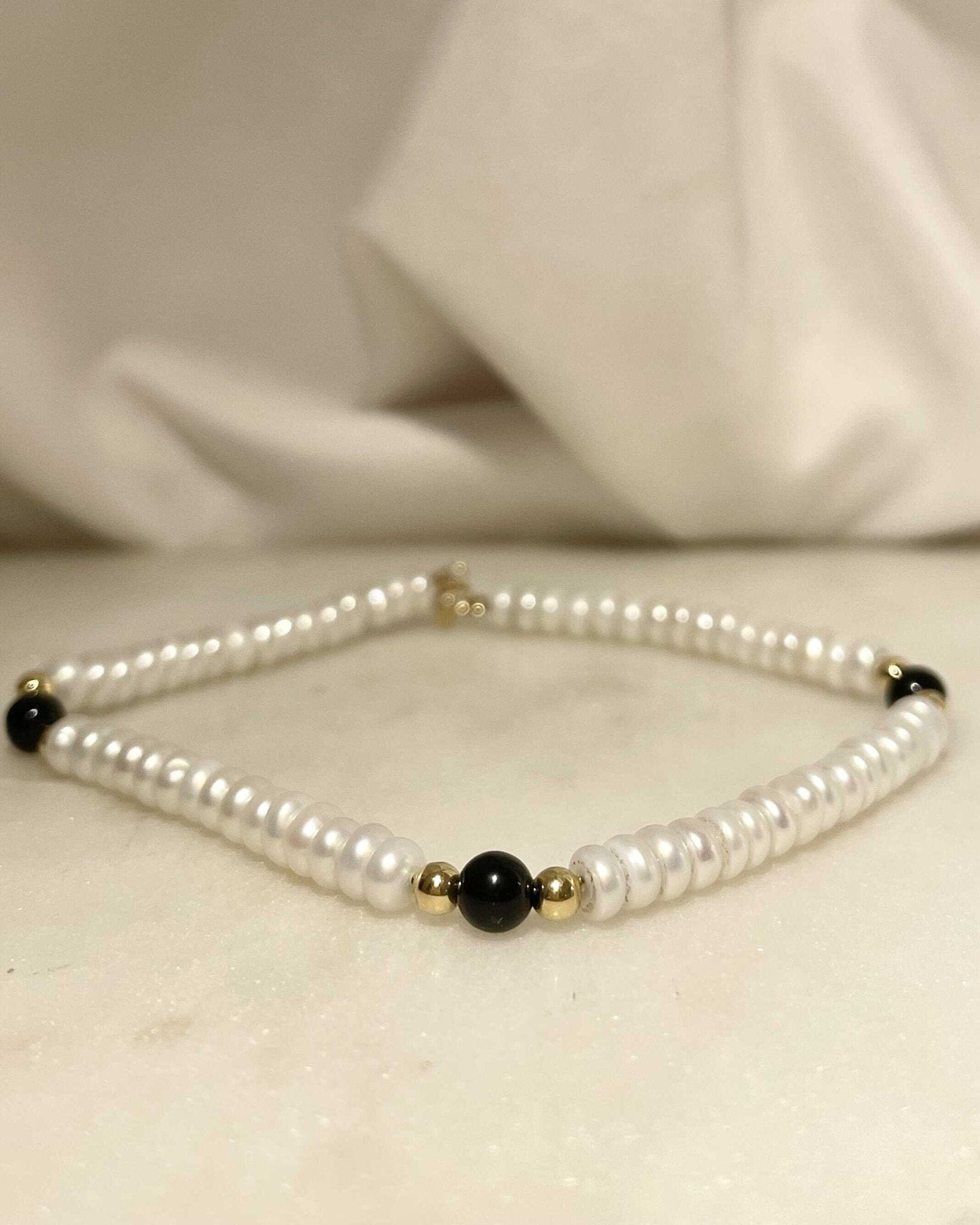 Bracelet Perles &amp; Onyx "Dorothée" - Elliade Paris
