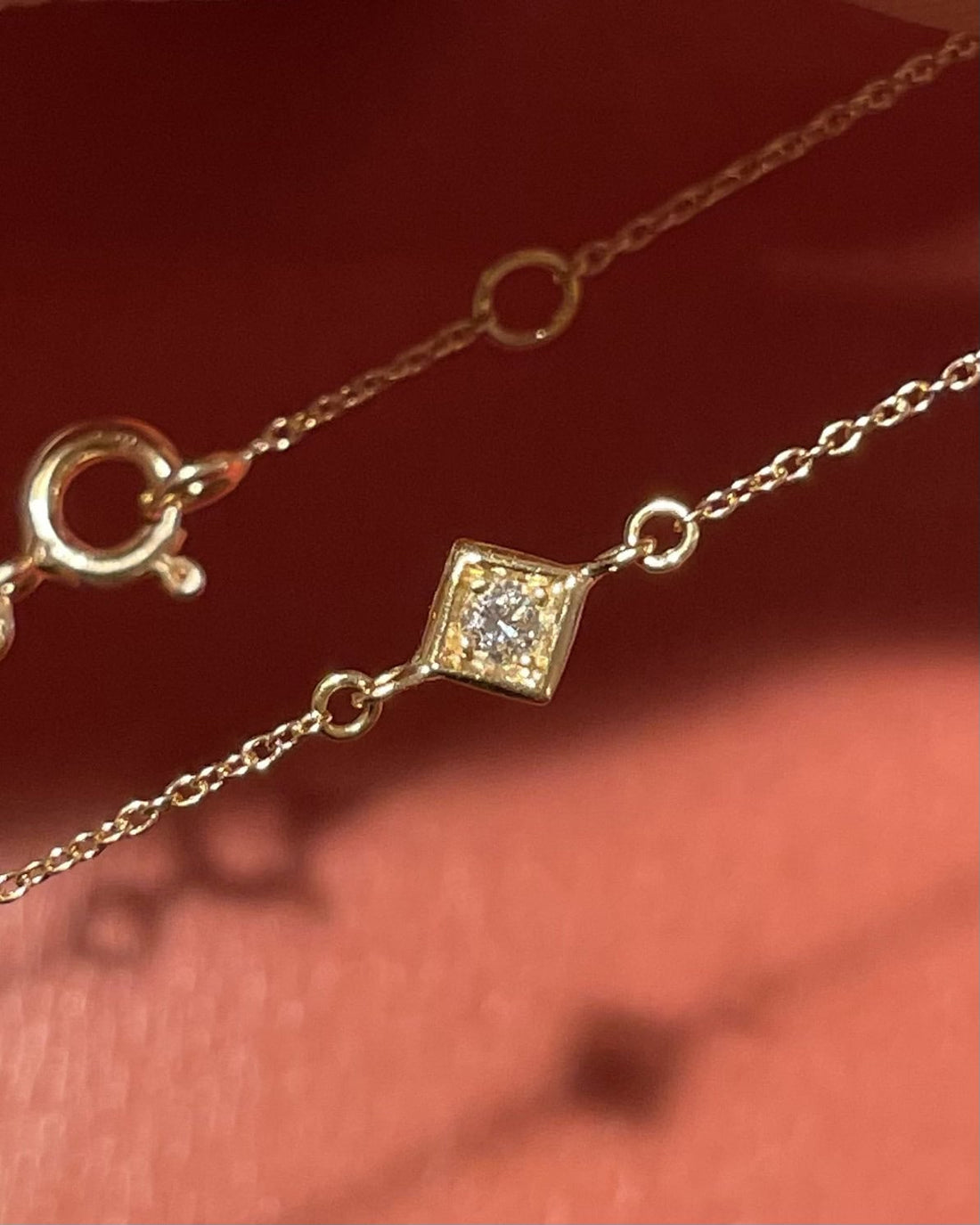 Pulsera de diamantes y oro de 18 quilates “Leilani”