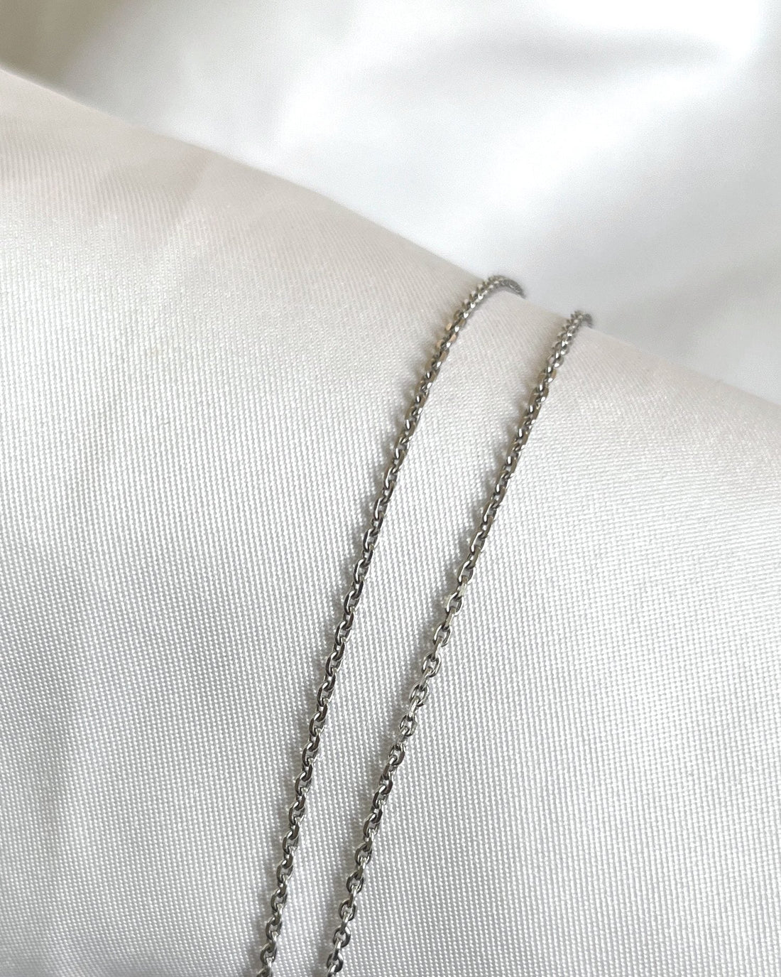 Chaîne vintage or gris 18 carats &quot;Jane&quot; - Elliade Paris