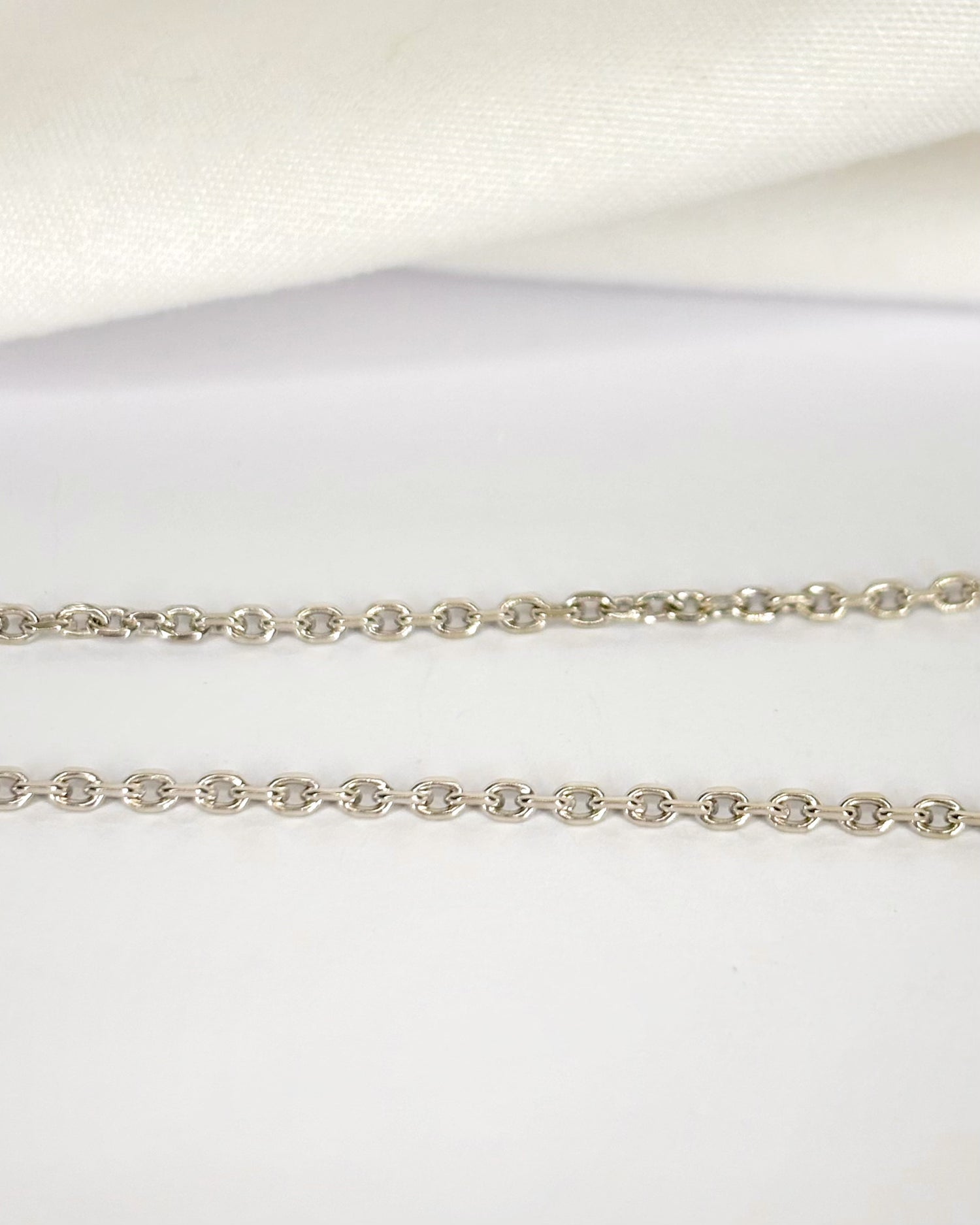 Chaîne Or Gris 18 carats 6.40g "Zoelia"