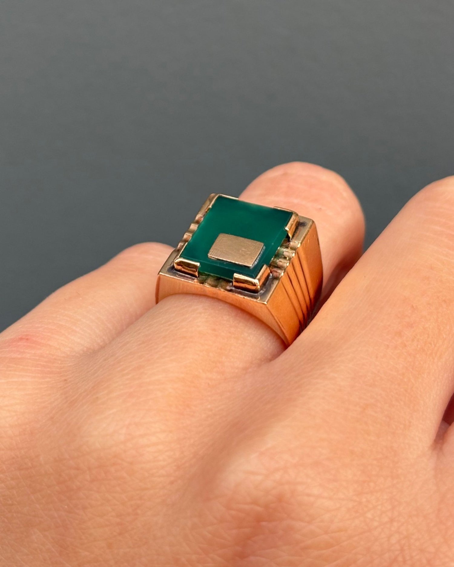 Chevalière Chrysoprase &amp; Or 18 carats 5,52g &quot;Tyam&quot; - Elliade Paris