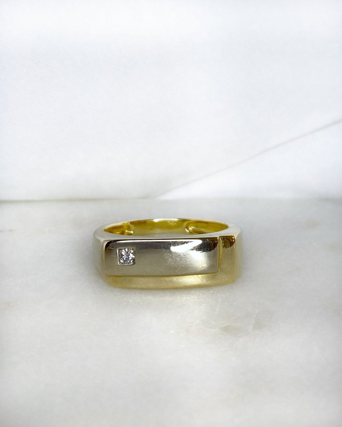 Chevalière Deux Ors 18 Carats &amp; Diamant &quot;Soléa&quot; - Elliade Paris