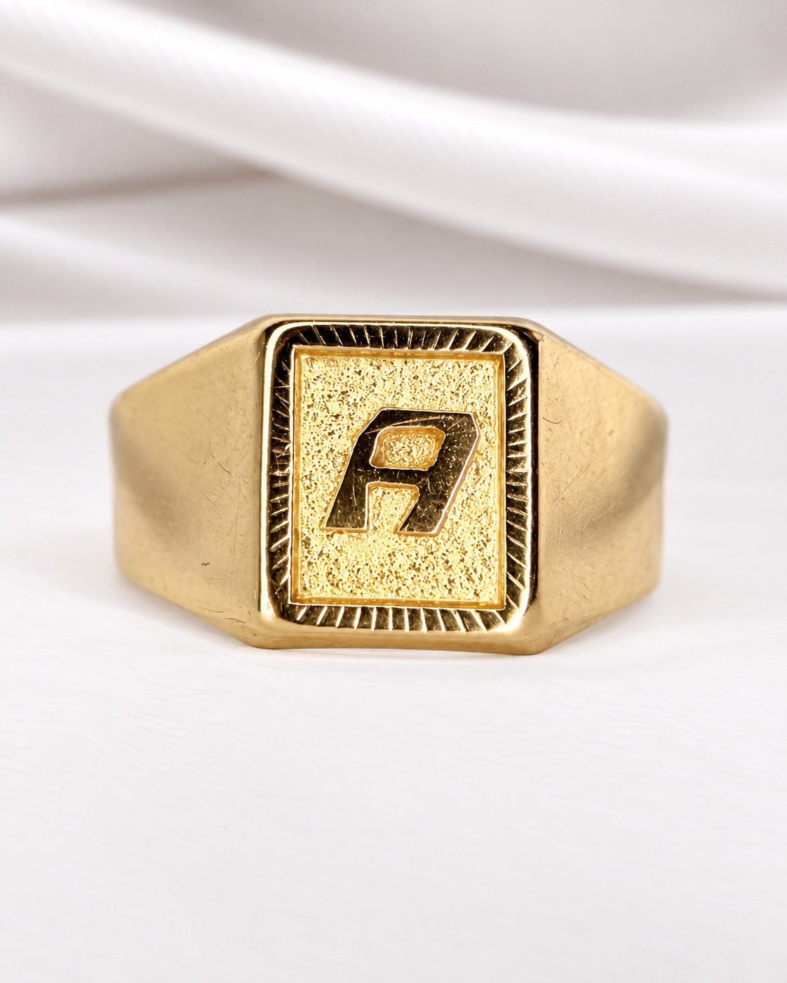 Chevalière Or Jaune 18 carats 2,69g "Alphonse" - Elliade Paris