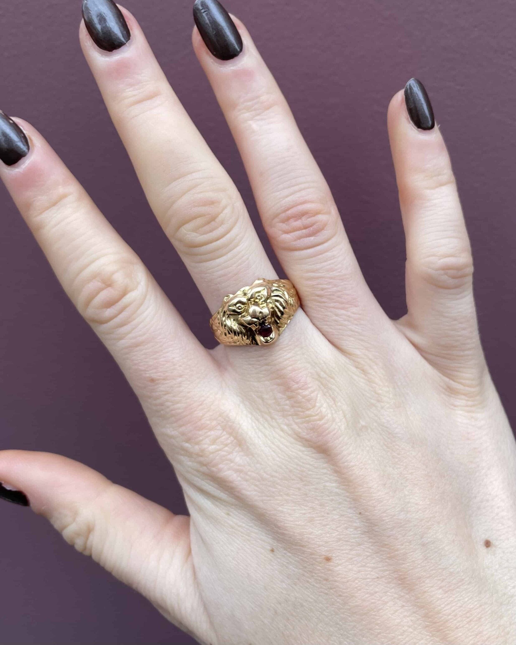 Anillo de sello de león de rubí vintage "Zofia"