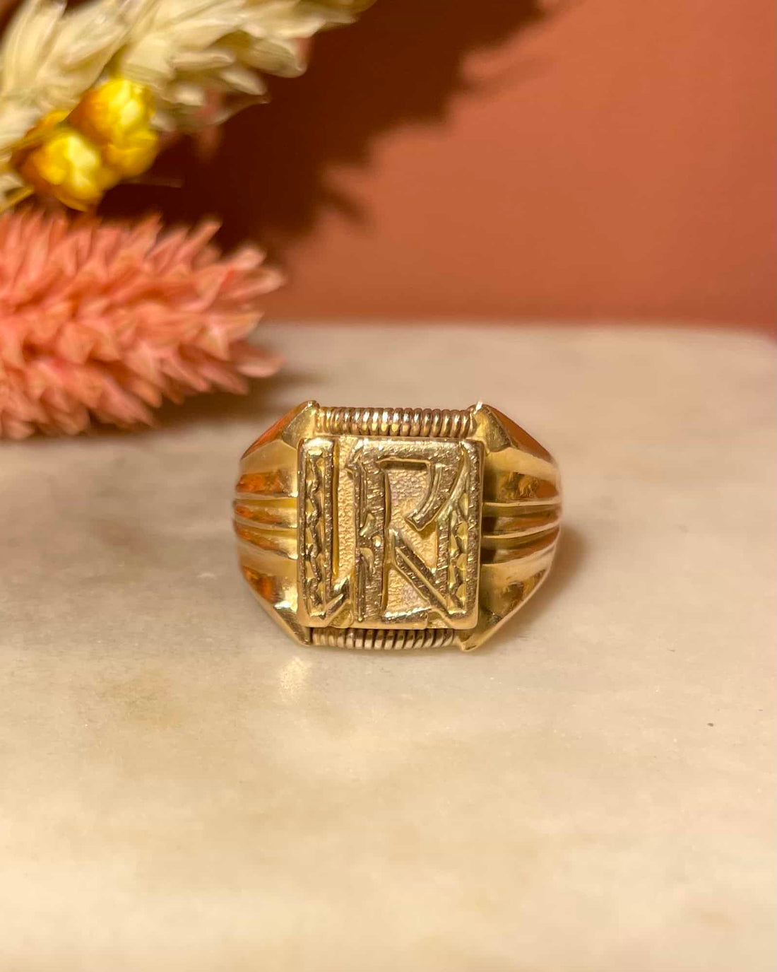 Vintage 18k Gold Signet Ring 10.70g &quot;Marlan&quot;