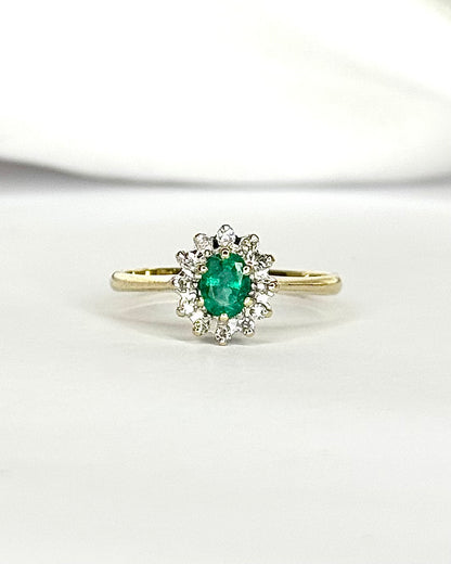 Anillo Margarita Esmeralda y Diamantes "Gloria"