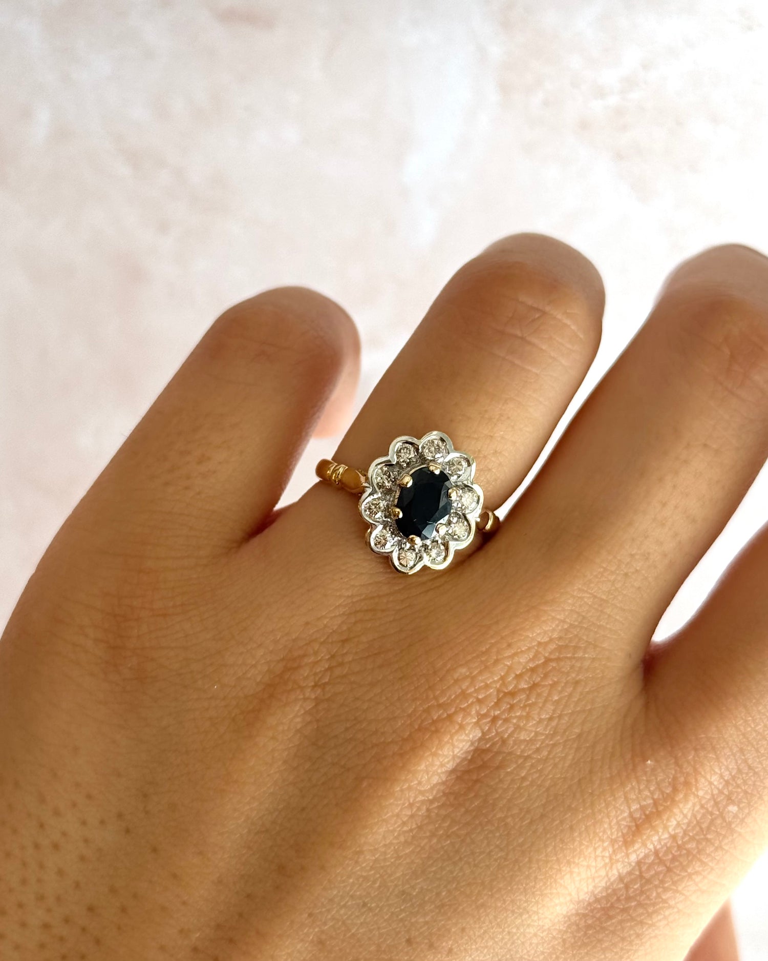 Bague Marguerite Saphir 1.15 carat &amp; Diamants 0.30 carat "Martina"
