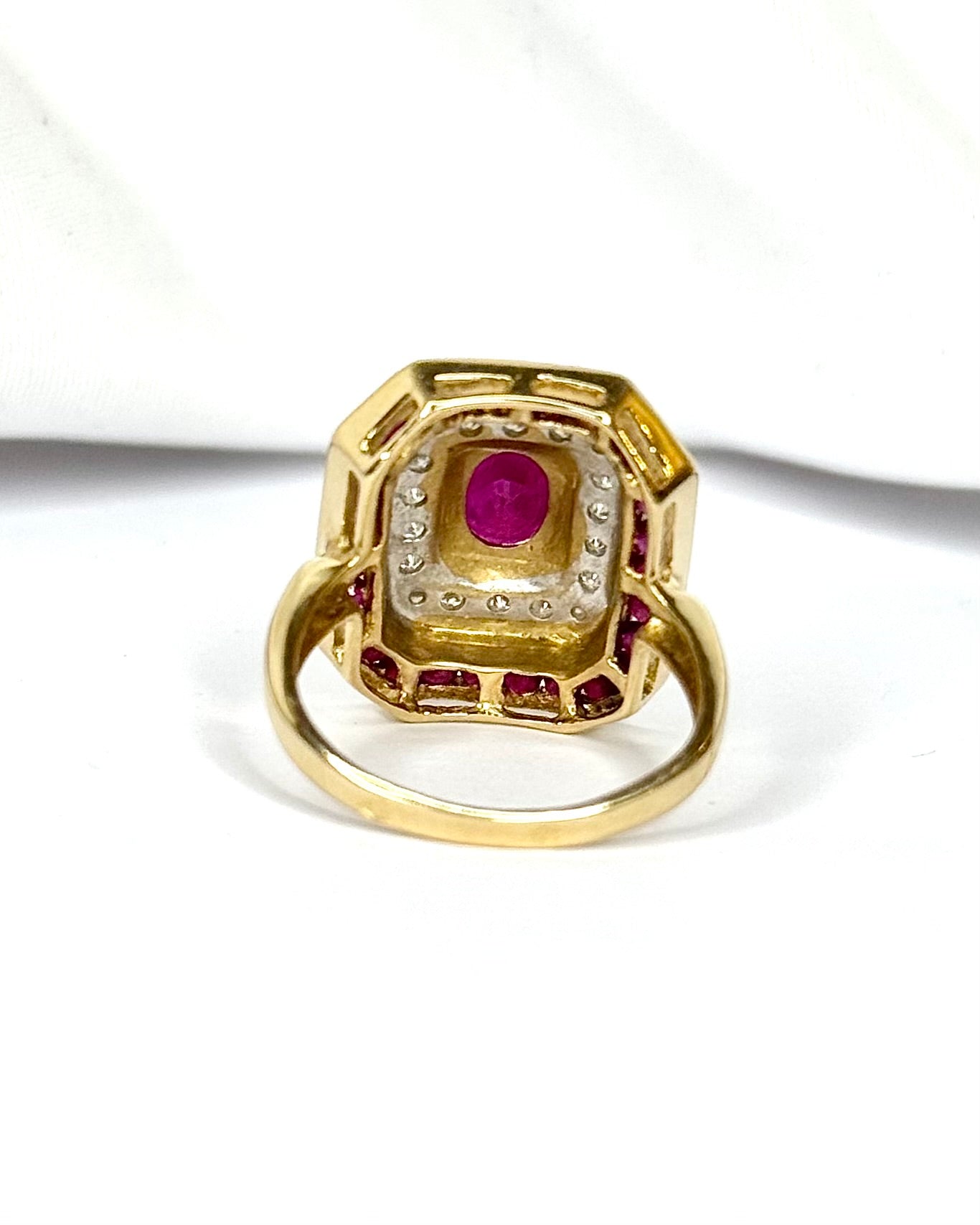 Bague Style Art-Déco Rubis 1.88 carat &amp; Diamants 0.21 carat "Aude"