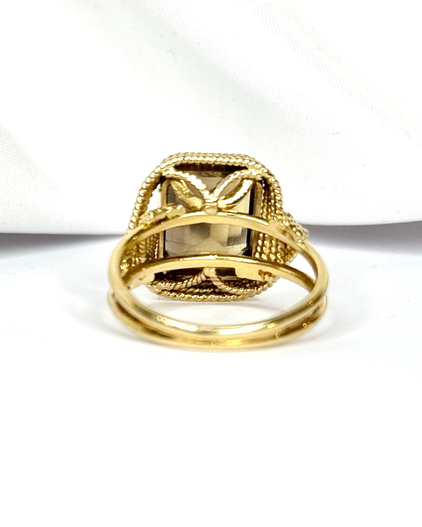 Bague Cocktail Quartz Fumé 5.50 carats &amp; Or 9.07g "Leanna"