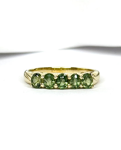 Green Sapphire River Ring 1.26 Carat "Sonia"
