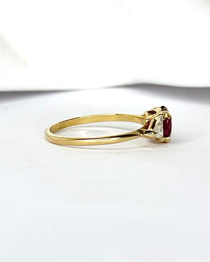 Bague Trilogie Rubis 1.20 carat &amp; Diamants 0.32 carat "Elisa"