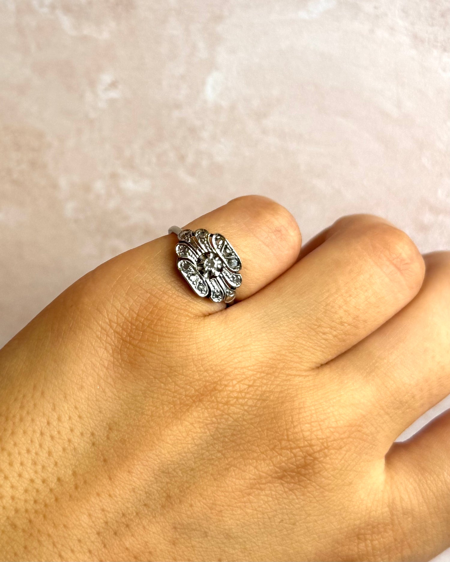 Art Deco Diamond Ring "Pauline"