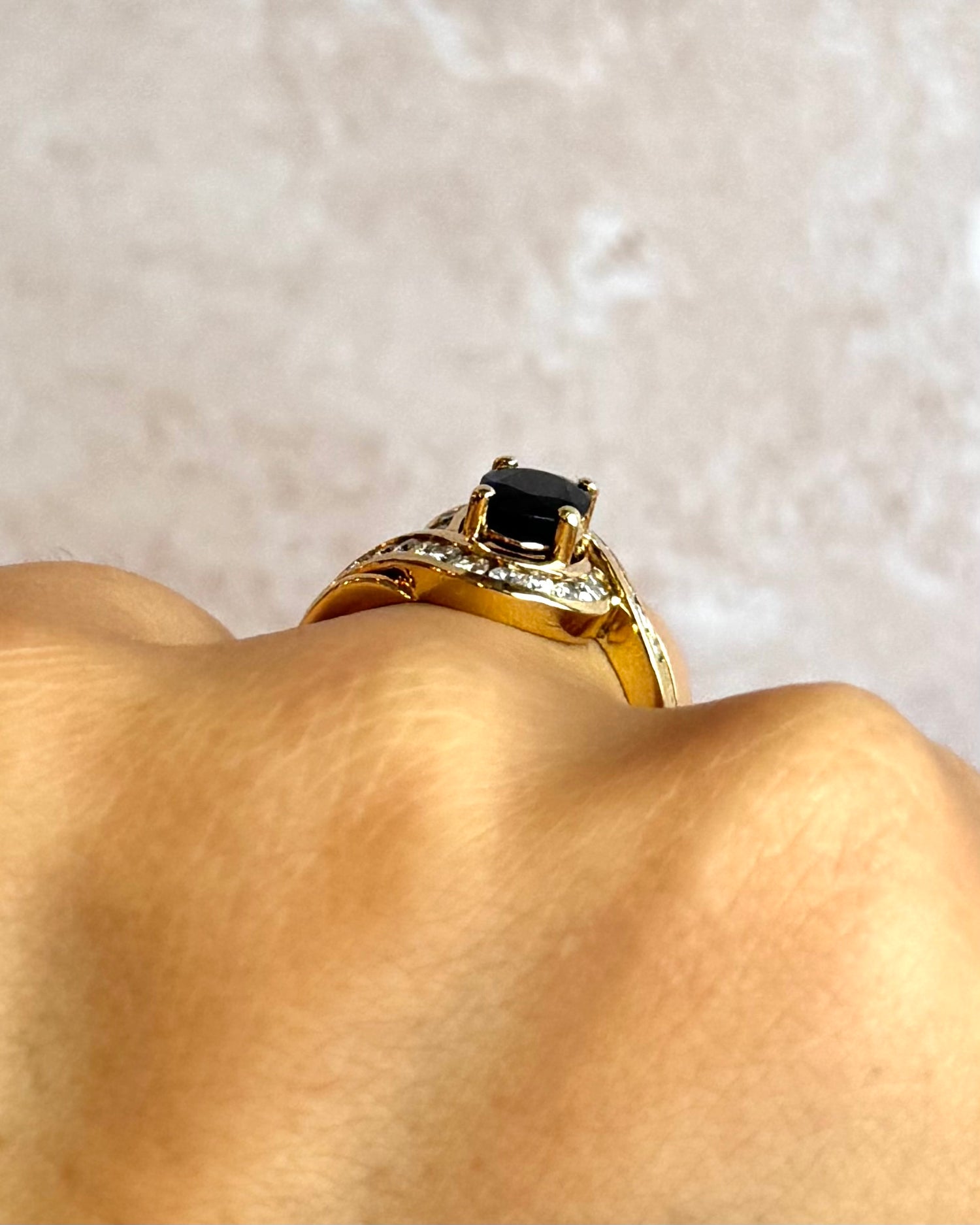 Bague Tourbillon Saphir 1 carat &amp; Diamants 0.44 carat "Morganne"