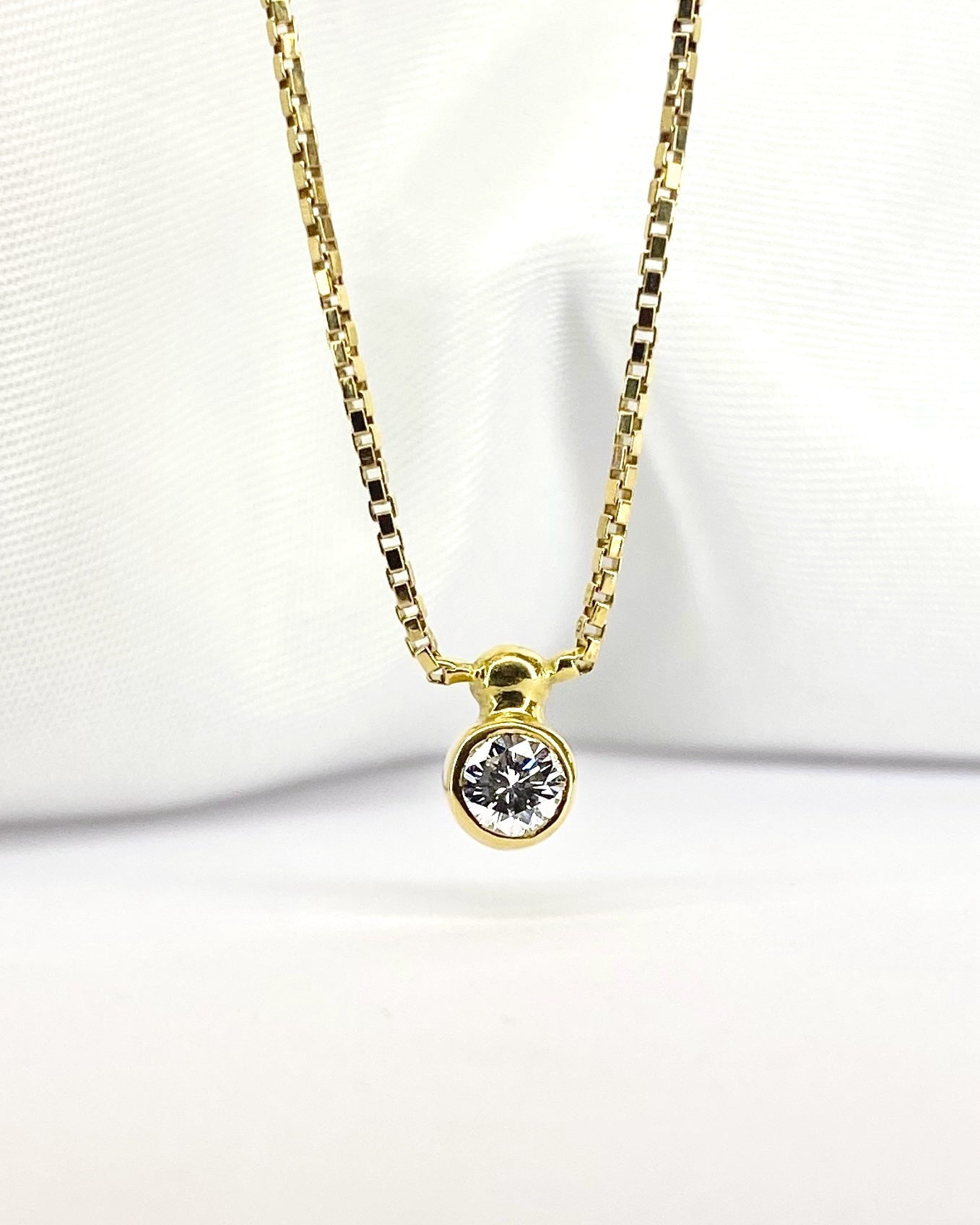 Collier Or 3,74g &amp; Diamant 0.20 carat "Irma" - Elliade Paris
