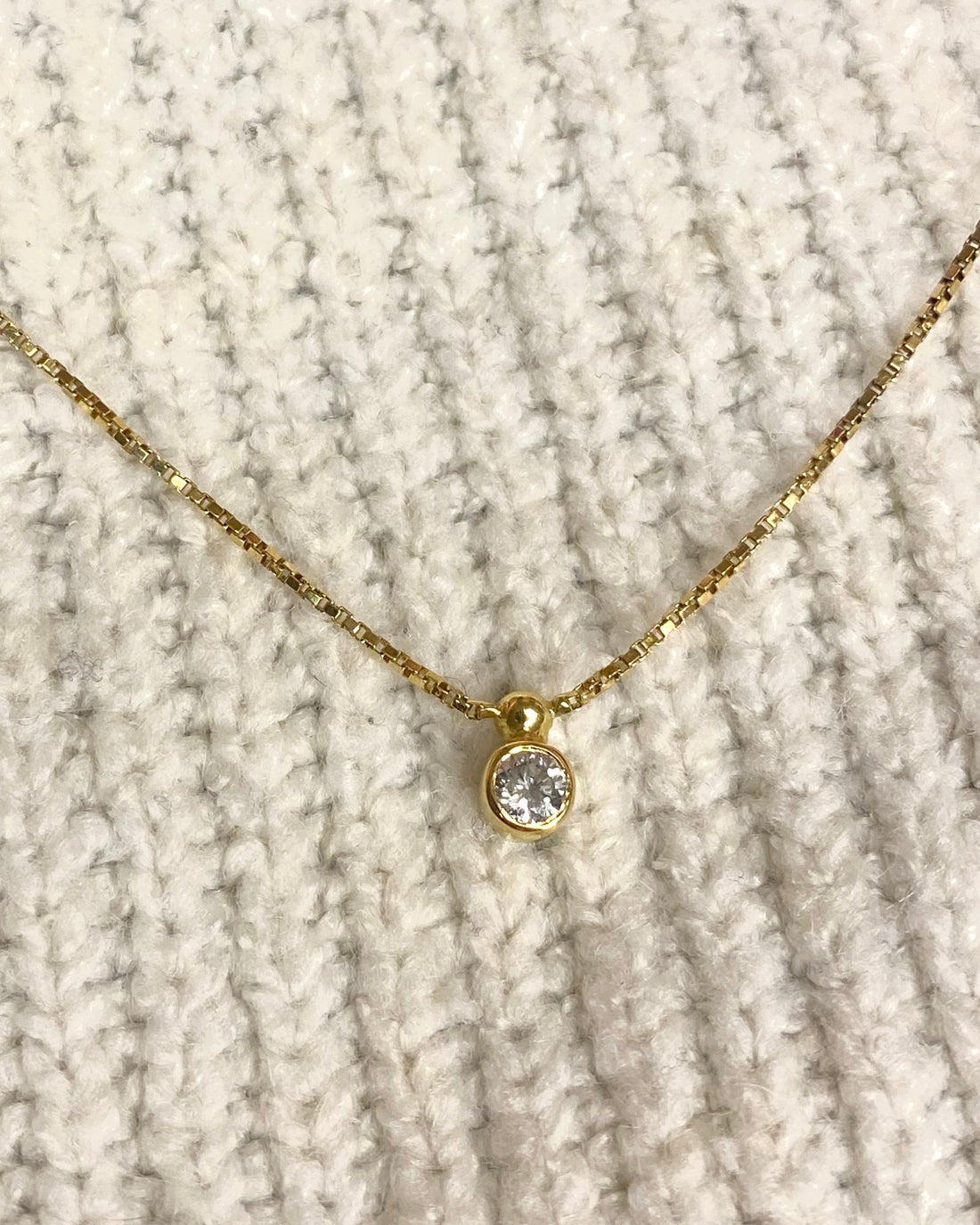 Collier Or 3,74g &amp; Diamant 0.20 carat "Irma" - Elliade Paris