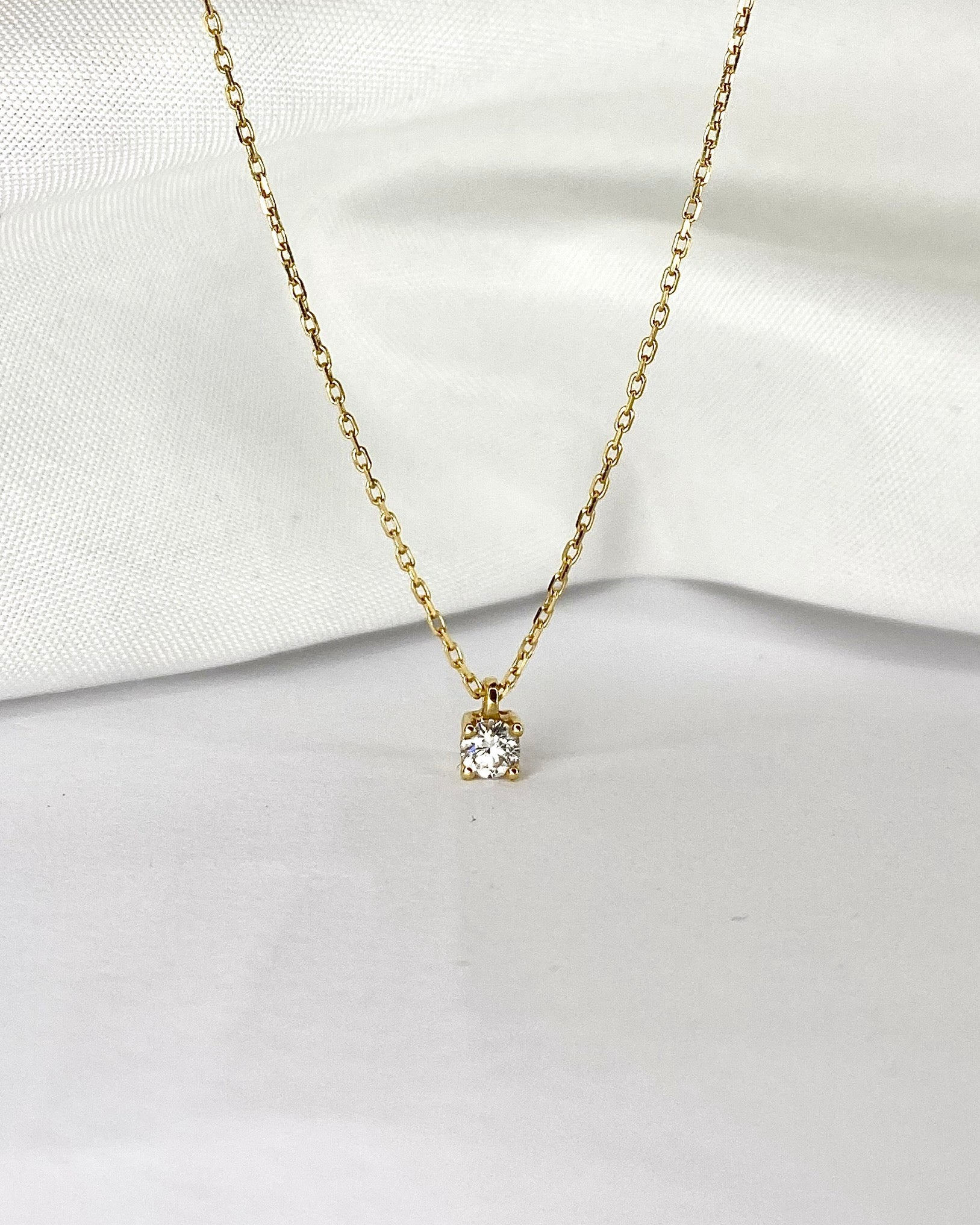 Collier Or Jaune Diamant 0.07 carat &quot;Lola&quot; - Elliade Paris