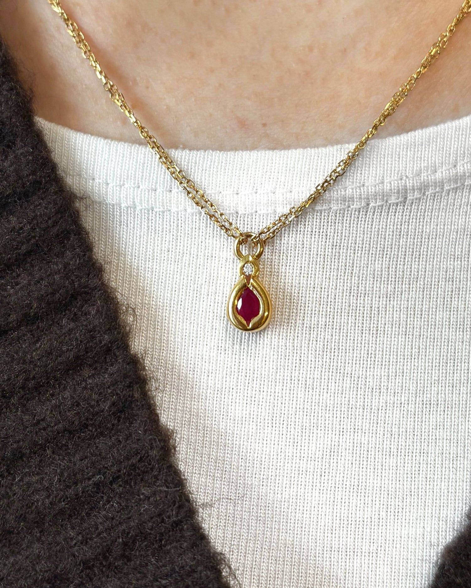 Collier Rubis 0.35 carat, Diamant &amp; 3.87g Or "Serena" - Elliade Paris
